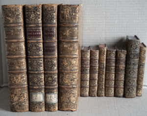 Bibliothèque de livres anciens